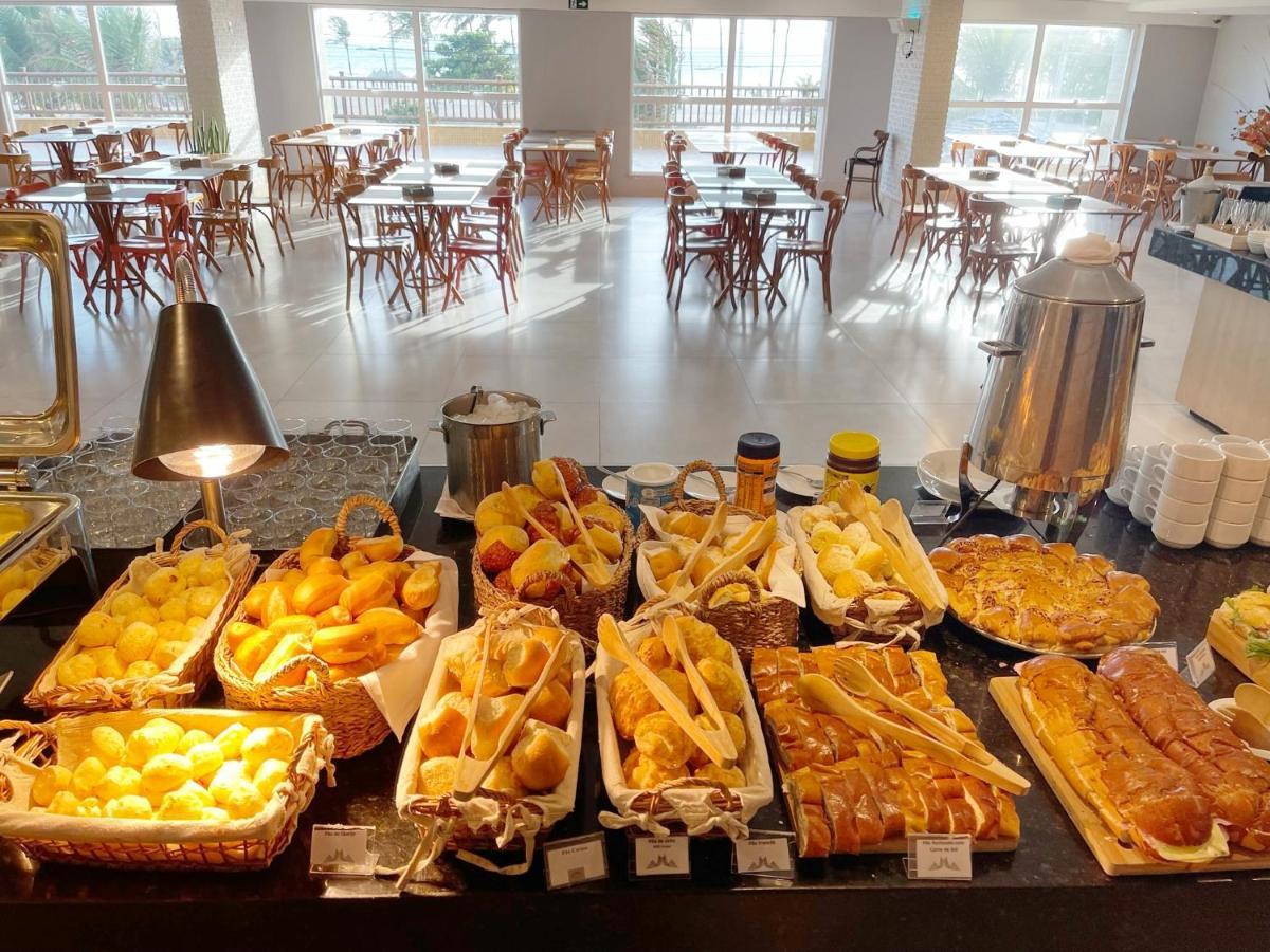 Gran Mareiro Hotel Fortaleza  Zewnętrze zdjęcie A buffet at a hotel