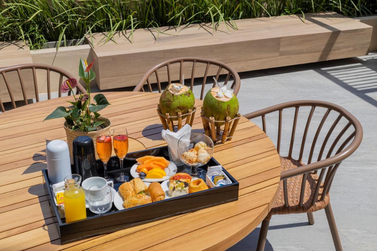 Gran Mareiro Hotel Fortaleza  Zewnętrze zdjęcie Breakfast at the hotel