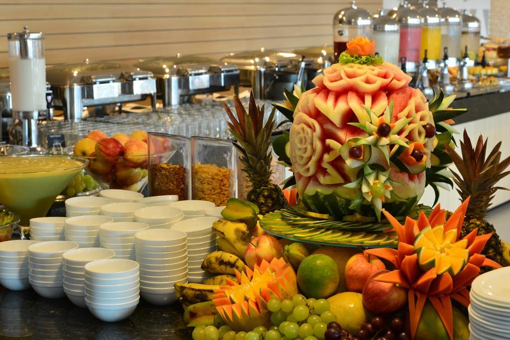 Gran Mareiro Hotel Fortaleza  Zewnętrze zdjęcie Fruit carving